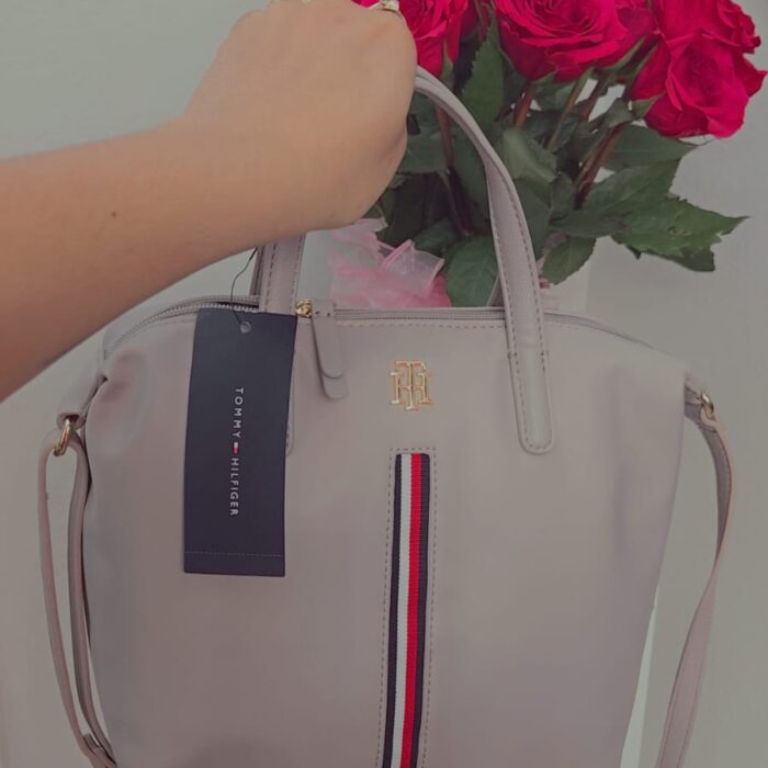 Cartera Tommy Hilfiger Color Gris Original