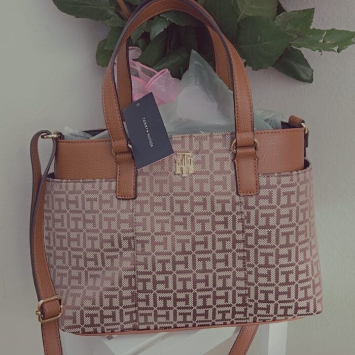 Cartera Tommy Hilfiger Monogram Café