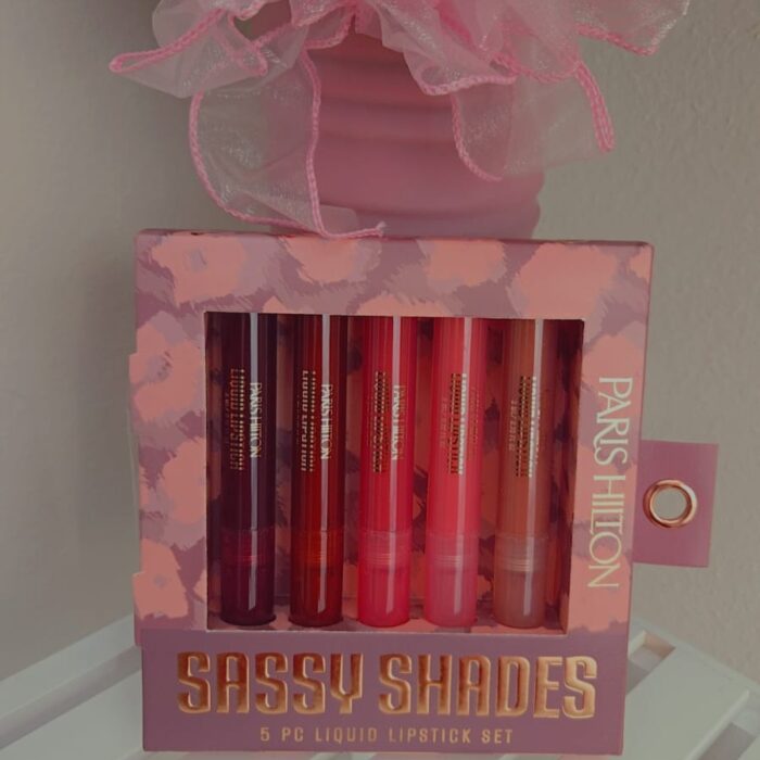 Paris Hilton Sassy Shades – Set de 5 Labiales Líquidos de Larga Duración
