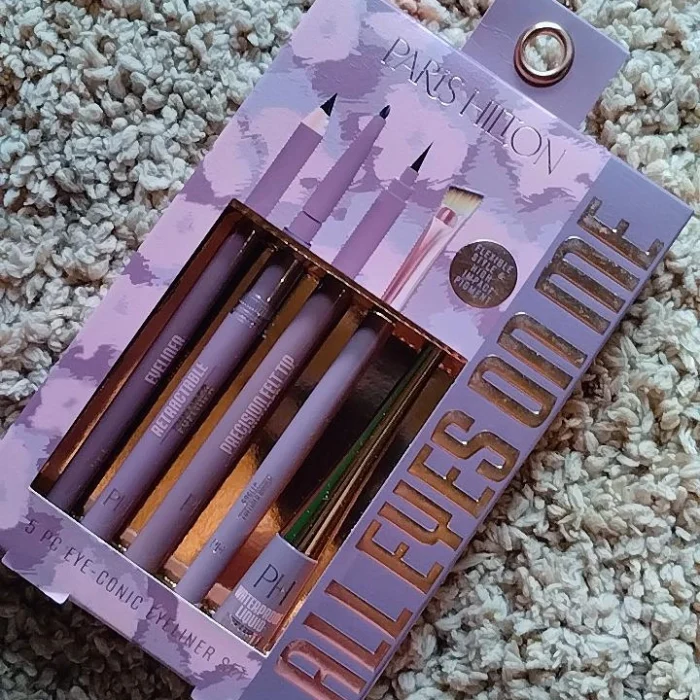 Paris Hilton All Eyes On Me – Set de 5 Delineadores Eye-Conic Waterproof