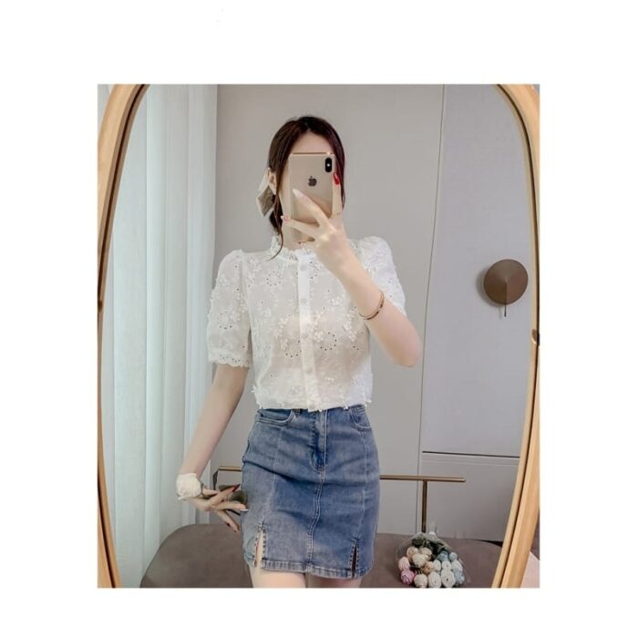 Blusa blanca bordada Alice Blue de algodón con detalles florales