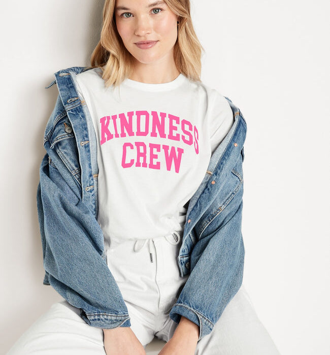 Camiseta Old Navy “Kindness Crew” para mujer – T-shirt con serigrafía