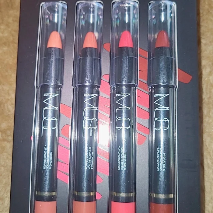 Set de Labiales Tipo Crayón Muse – Colores Intensos y Acabado Suave