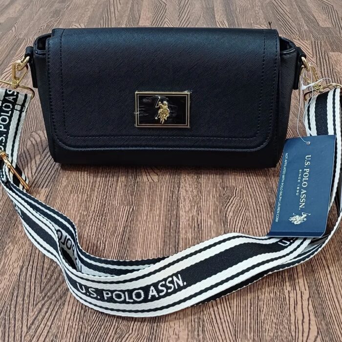 Bolso Crossbody U.S. Polo Assn. de Cuero Sintético con Placa Dorada
